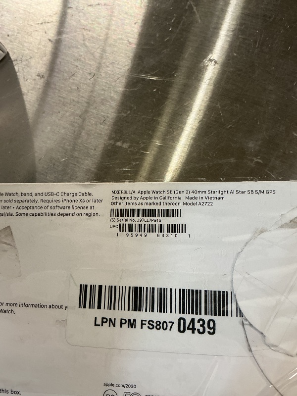 Photo 1 of Apple Watch SE (2nd Gen) GPS 40mm Smartwatch