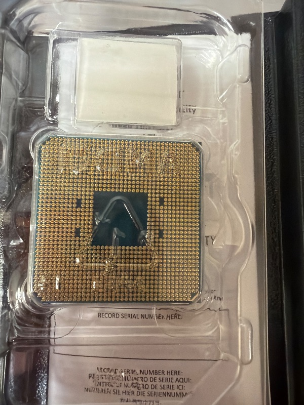 Photo 1 of AMD Ryzen 7 9700X 8-Core Desktop Processor