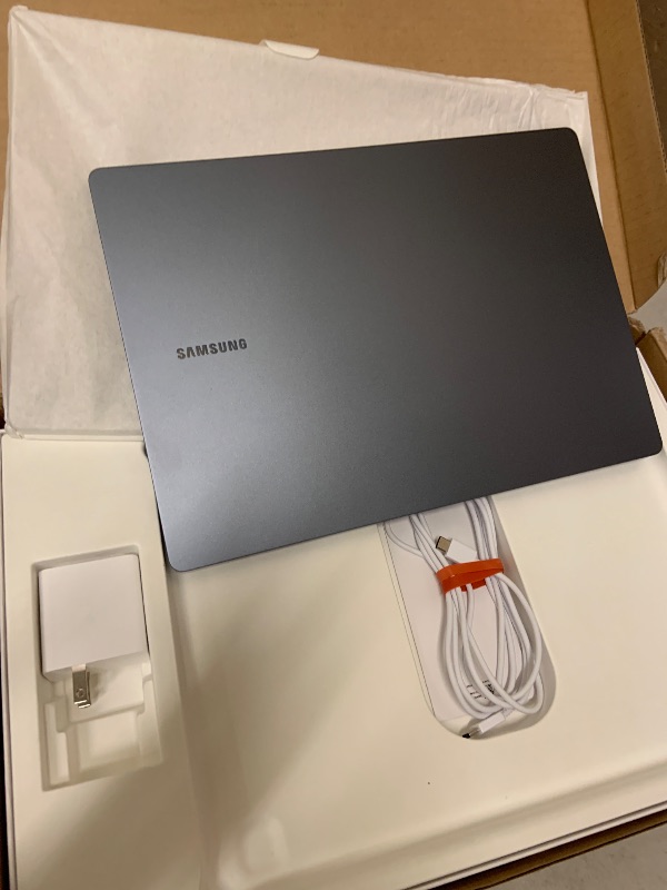 Photo 1 of Samsung Galaxy Book4 Pro 14" Laptop