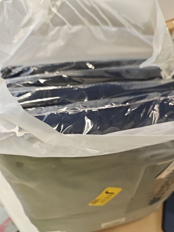Photo 1 of Heneger Navy Blue Round Tablecloth - 120 Inch (8 Pack)
