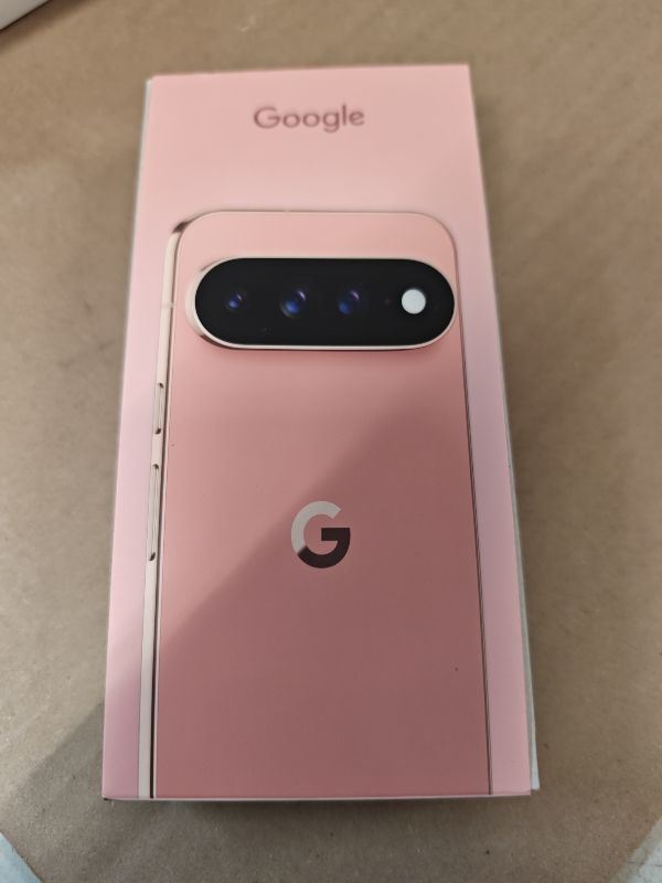 View 3 of Google Pixel 11 Pro XL - Unlocked Smartphone, Gemini - 512 GB - Canyon