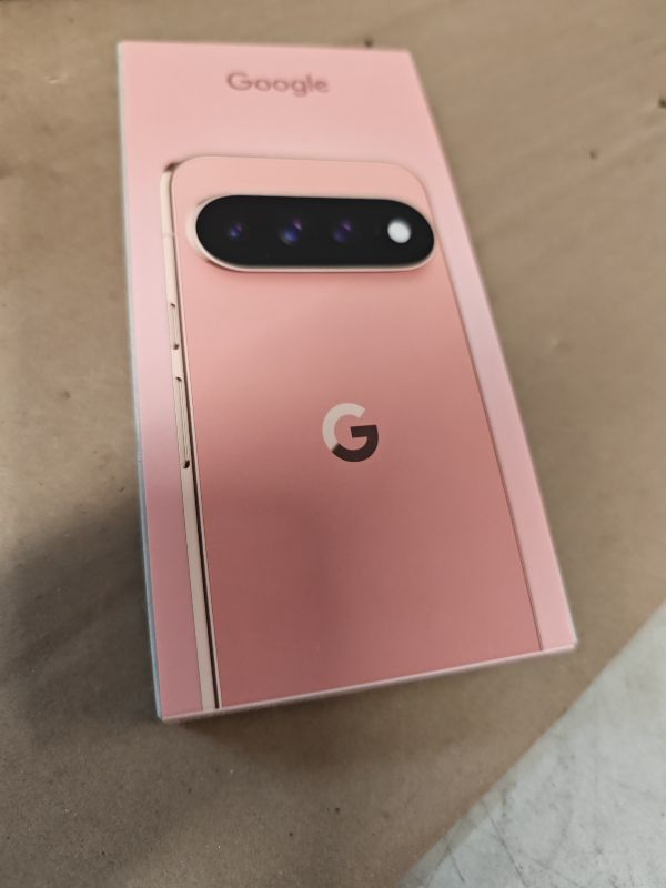 View 3 of Google Pixel 11 Pro XL - Unlocked Smartphone, Gemini - 512 GB - Canyon