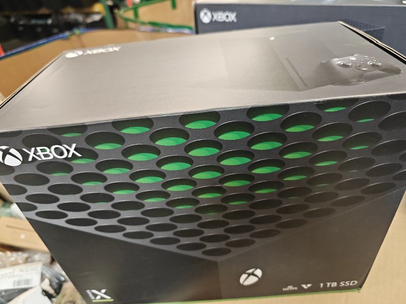 Photo 1 of Xbox Series X - Gaming Console - 1TB SSD - Includes Wireless Controller - 4K Gaming - 120FPS - Carbon Black