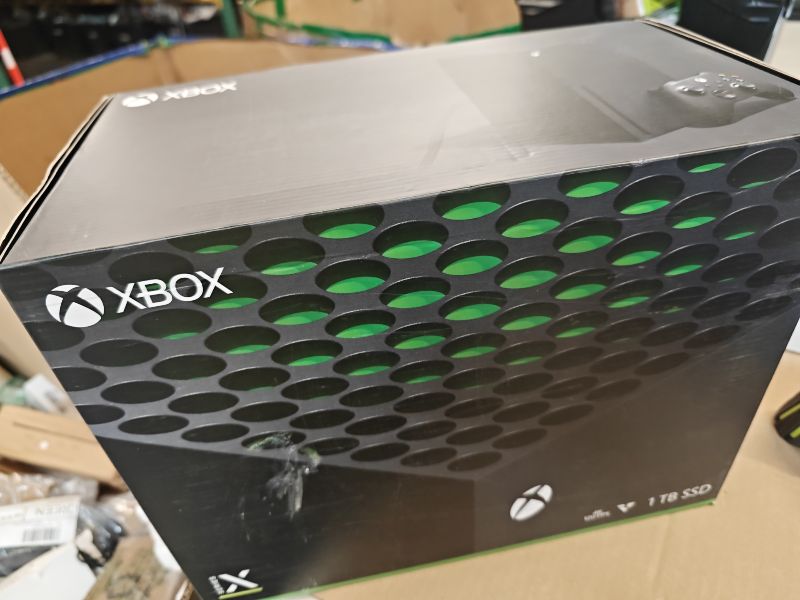 Photo 1 of Xbox Series X - Gaming Console - 1TB SSD - Includes Wireless Controller - 4K Gaming - 120FPS - Carbon Black