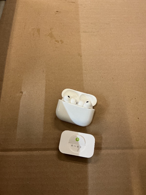 Photo 1 of Apple AirPods Pro 3 Wireless Earbuds