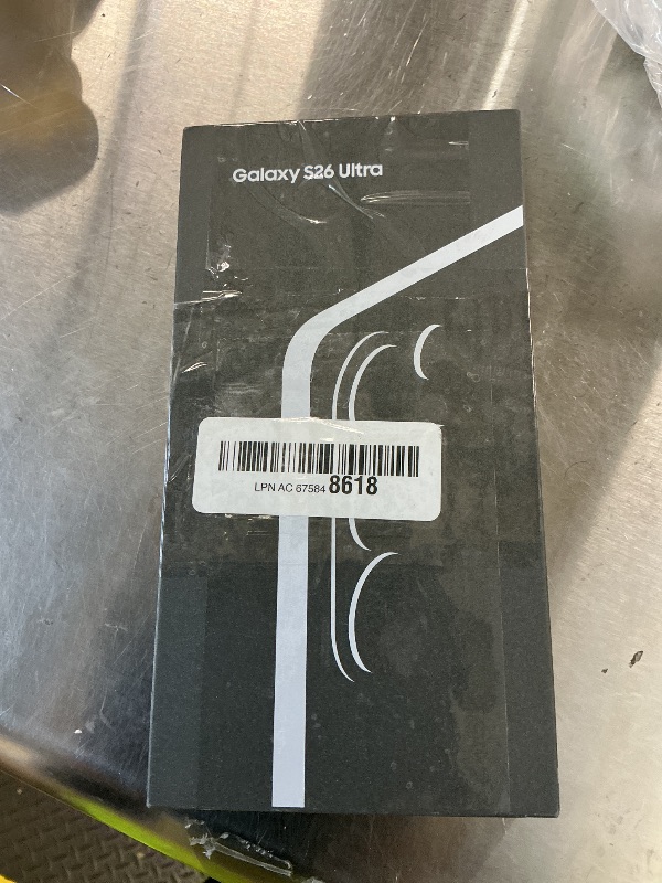 Photo 1 of Samsung Galaxy S26 Ultra 512GB Black—MINOR SCRATCH ON SCREEN