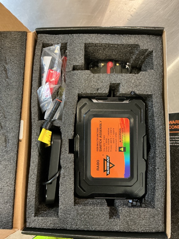 Photo 1 of Auxbeam RA80 8 Gang RGB Switch Panel