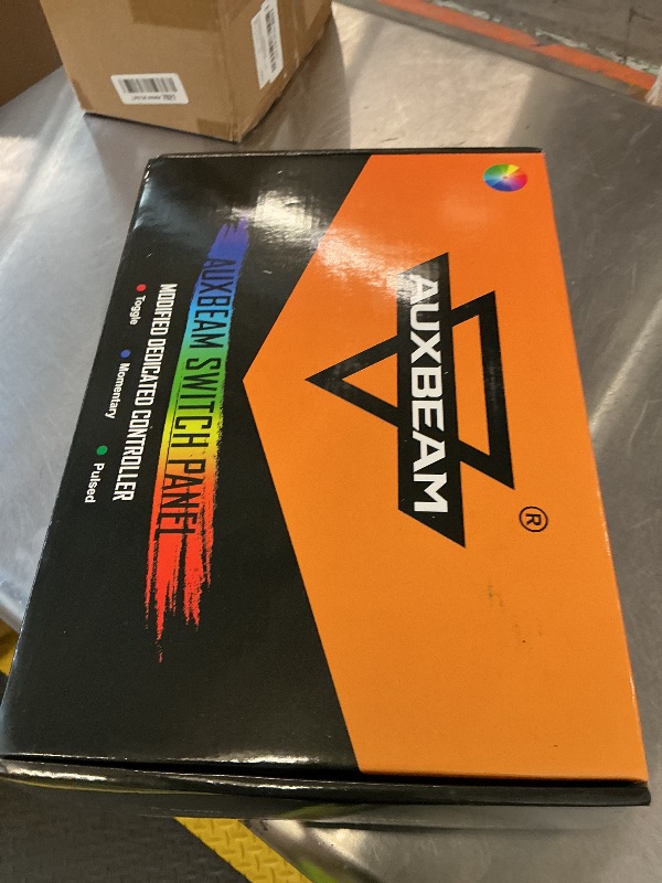 Photo 1 of Auxbeam RA80 8 Gang RGB Switch Panel