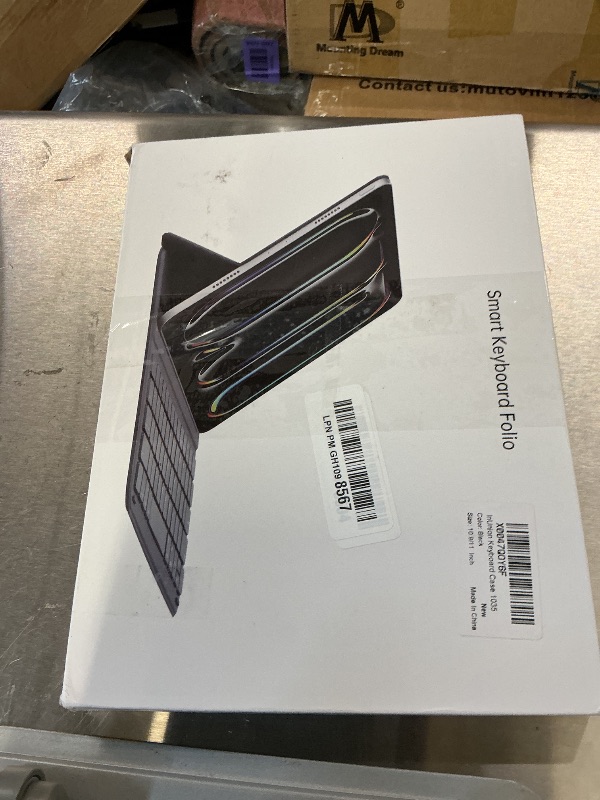 Photo 1 of InUnion Smart Keyboard Folio for iPad Air/Pro 11-inch