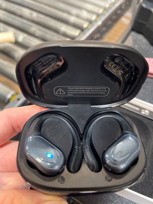 Photo 1 of HAOYUYAN Wireless Earbuds