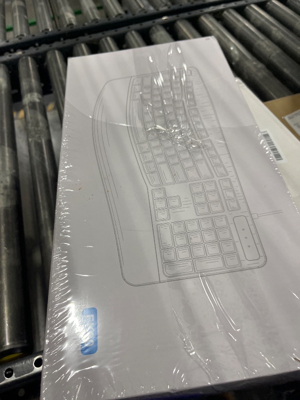 Photo 1 of RECCAZR Ergonomic Wired USB Keyboard with Wrist Rest