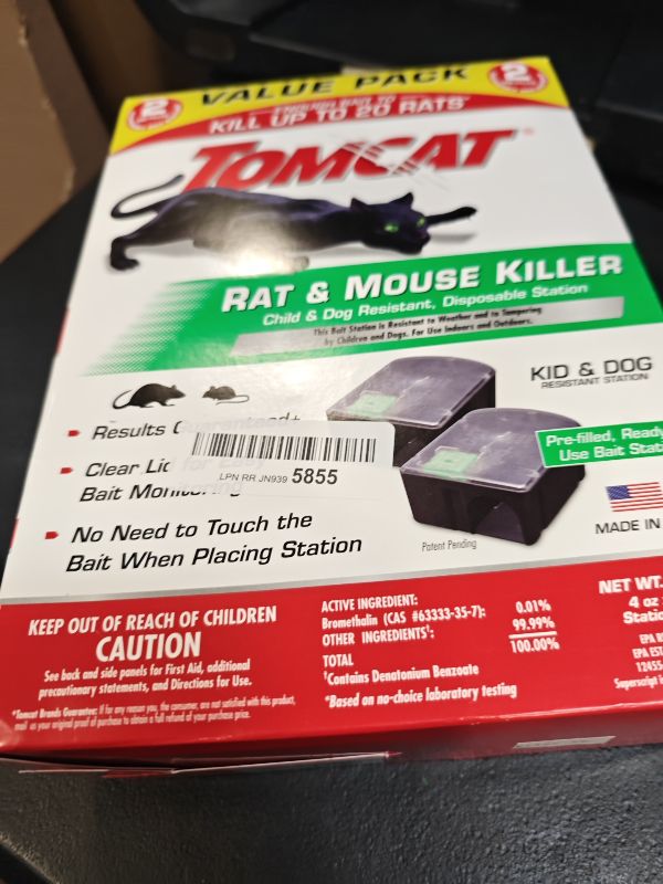 Photo 1 of Tomcat Rat & Mouse Killer, Child & Dog Resistant, Disposable Station, 8 oz.