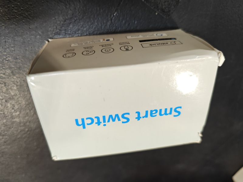 Photo 1 of Yitouniu WiFi Temp Humidity Smart Switch