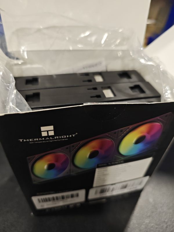 View 2 of Thermalright TL-M12Q-S X3 Wireless Splicing Case Fan-120mm Quiet,Infinity Mirror ARGB Lighting Effects,New Power Chip Module Simplifies Wiring Management,3-Packs Building Blocks Fan