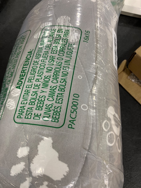 Photo 1 of Rywell Dog Cooling Mat XL Grey