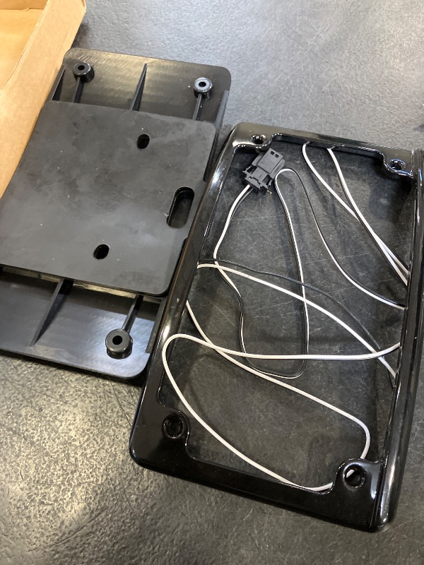 Photo 1 of Benut Curved LED License Plate Frame for Harley Touring Models