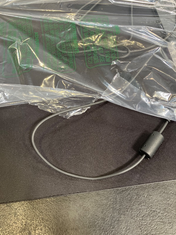 Photo 1 of Logitech G POWERPLAY 2 Wireless Charging Mouse Pad