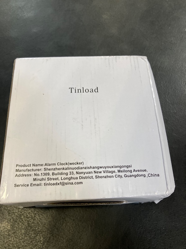 Photo 1 of Tinload 5.5" Analog Alarm Clock Blue