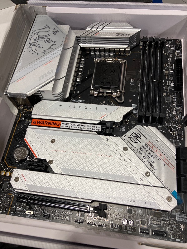 View 3 of MSI MAG B650 Tomahawk WiFi Gaming Motherboard (AMD Ryzen 9000/8000/7000 Series Processors, AM5, DDR5, PCIe 4.0, M.2, SATA 6Gb/s, USB 3.2 Gen 2, HDMI/DP, Wi-Fi 6E, Bluetooth 5.3, 2.5Gbps LAN, ATX)