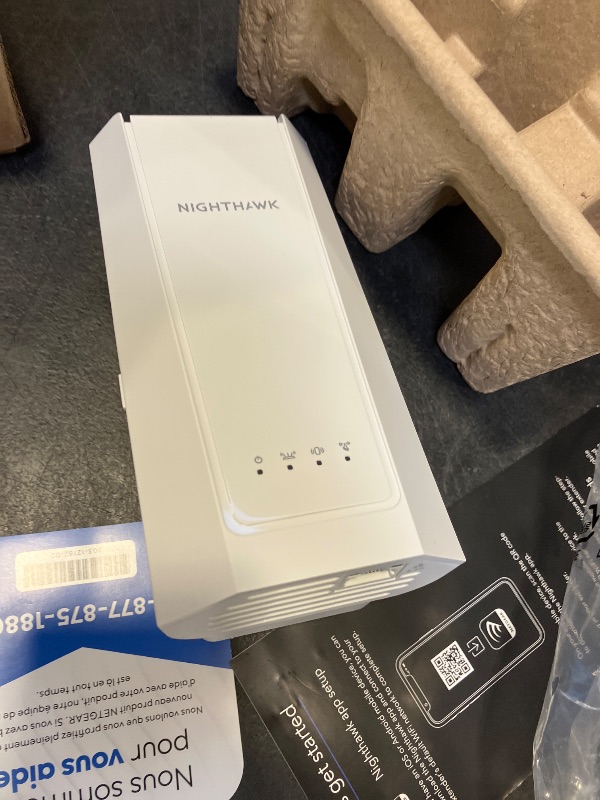 Photo 1 of NETGEAR Nighthawk WiFi 7 Extender (EXS25)