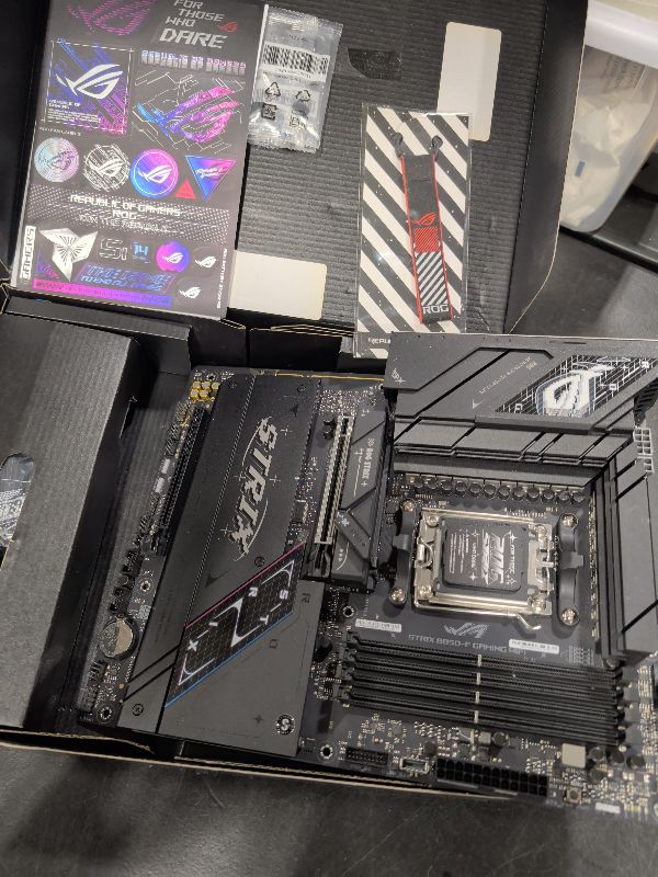 View 3 of ASUS ROG Strix B850-F Gaming WiFi ATX Motherboard AMD AM5