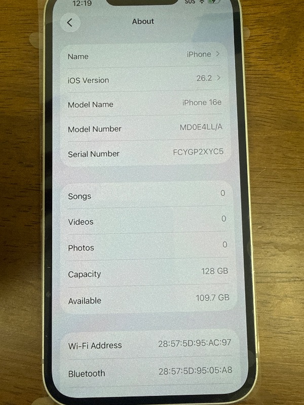 Photo 1 of Apple iPhone 16e 128GB White Unlocked