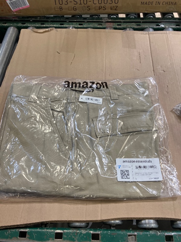 Photo 1 of Amazon Essentials Men's 11" Workwear Cargo Short, Khaki Brown, 34