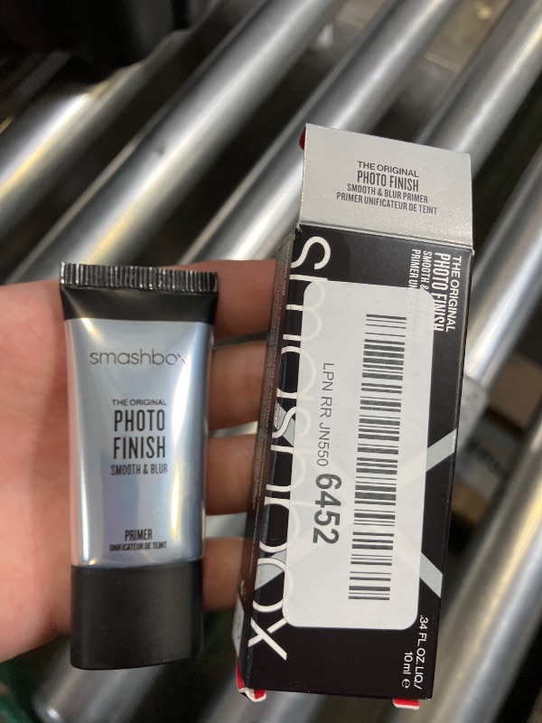 View 2 of Smashbox Photo Finish Smooth & Blur Primer