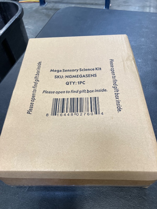 Photo 1 of National Geographic Mega Sensory Science Kit