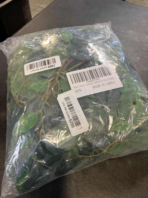 Photo 1 of Mizii Artificial Ficus Vine Garland, 78-inch, Green