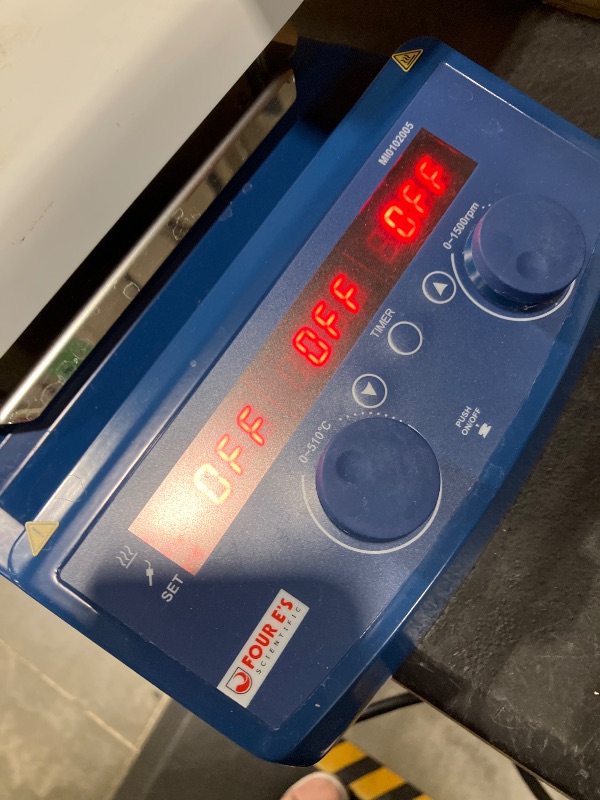 Photo 1 of FOUR E'S SCIENTIFIC Magnetic Stirrer Hot Plate