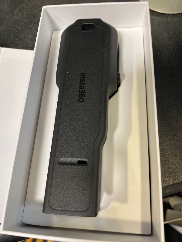 Photo 1 of Insta360 Luna Ultra 8K Gimbal Camera