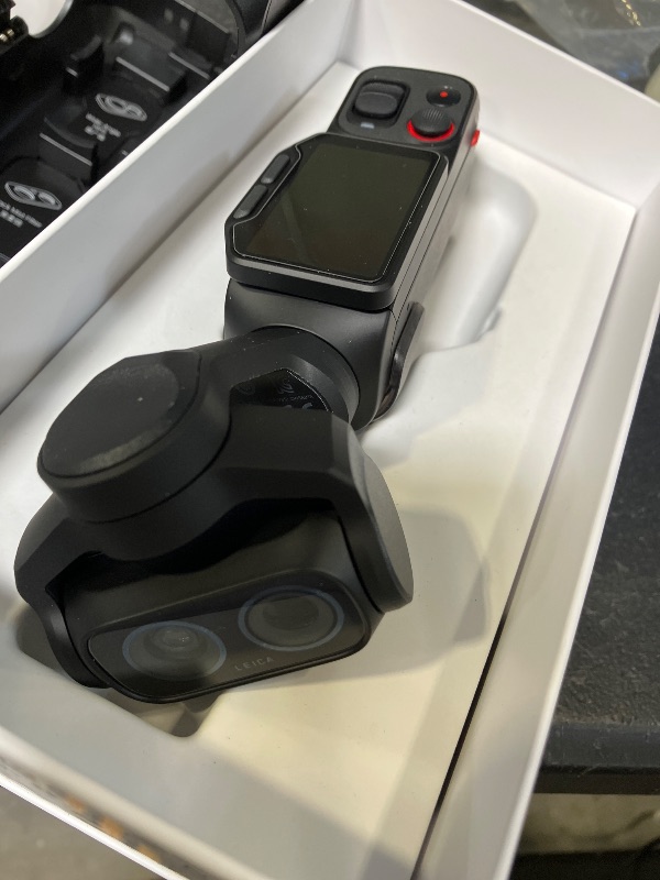 Photo 1 of Insta360 Luna Ultra 8K Gimbal Camera