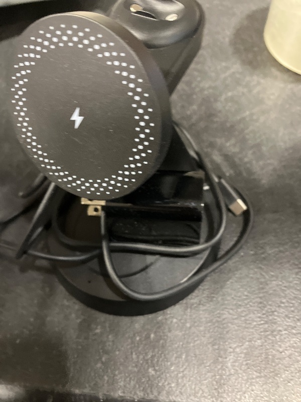 Photo 1 of Meifigno 3-in-1 Wireless Charger for Pixel Watch 5/4 & Pixel Phones