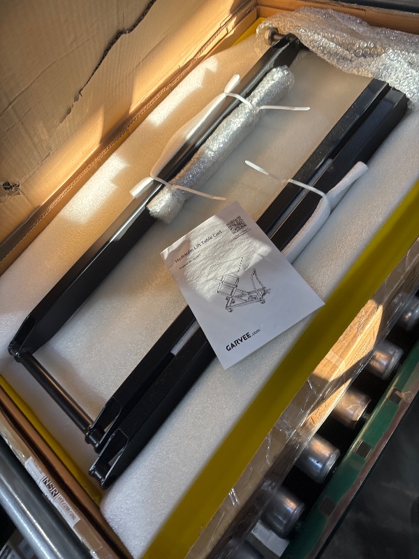 Photo 1 of **Parts Only**Hydraulic lifting platform