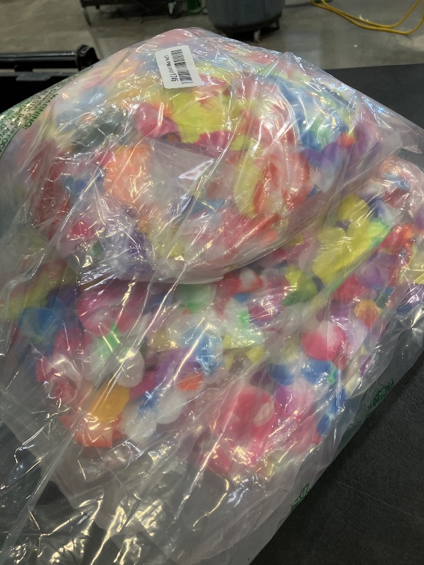 Photo 1 of AMAZING TIME 200 Count Hawaiian Lei Set