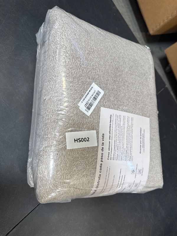 Photo 1 of FinRec Home 6'x9' Area Rug