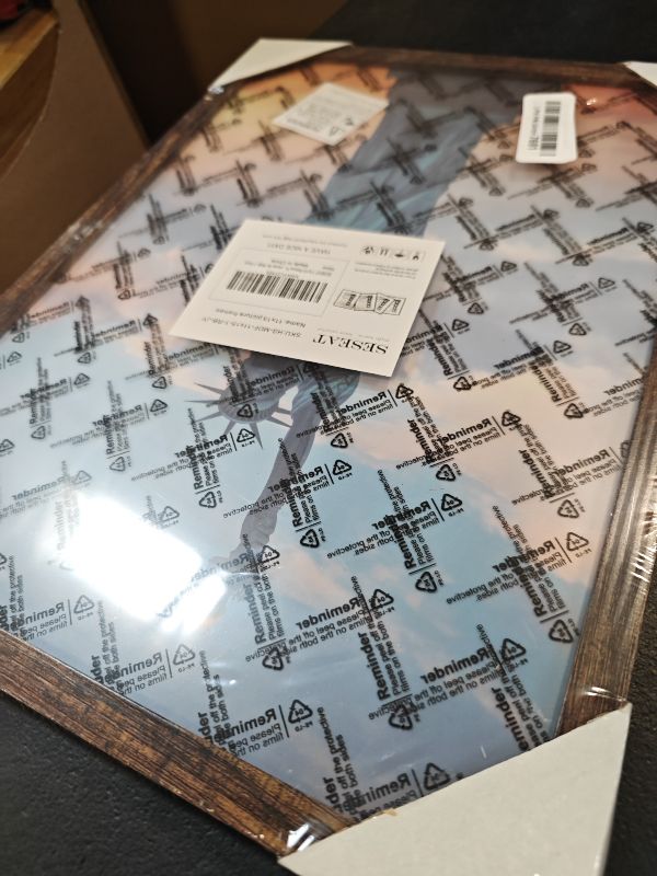 Photo 1 of SESEAT 11x15 Picture Frame