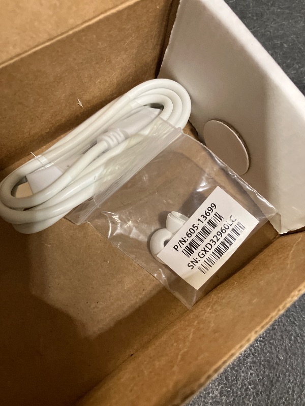 Photo 1 of Apple AirPods Pro (2nd Gen) Wireless Earbuds