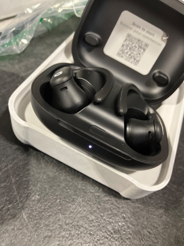 Photo 1 of Beats Powerbeats Pro 2 Wireless Earbuds