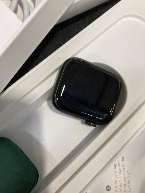 Photo 1 of Apple Watch Series 7 GPS 41mm Smart Watch Green Aluminum Case