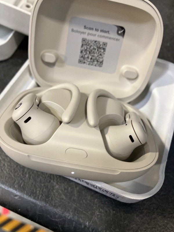 Photo 1 of Beats Powerbeats Pro 2 Wireless Earbuds