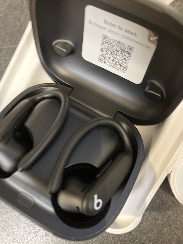 Photo 1 of Beats Powerbeats Pro 2 Wireless Earbuds
