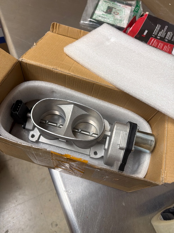 Photo 1 of DriveFix Throttle Body & Motor Assembly for Ford Mustang 4.6 2005-2010