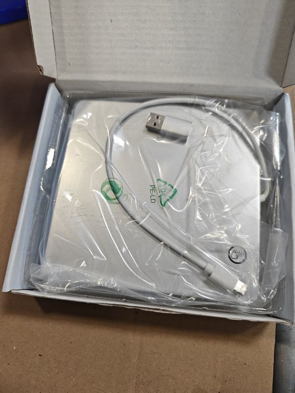 Photo 1 of VikTck USB-C External DVD/CD Drive