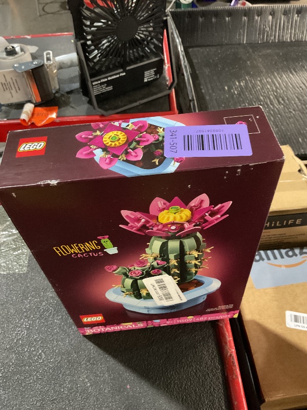View 2 of *** FACTORY SEAL***
LEGO Botanicals Flowering Cactus Building Set 11509