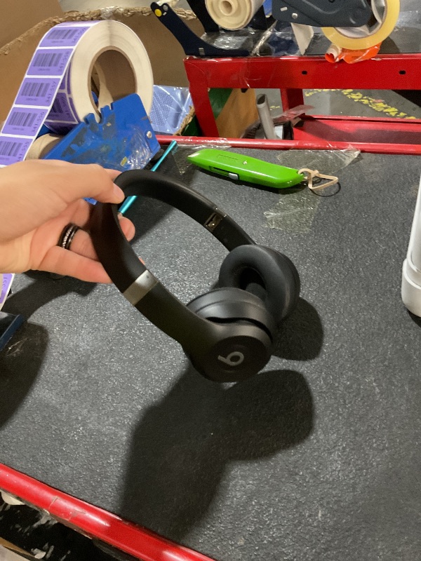 View 2 of ***LIKE NEW/OPEN BOX***
Beats Solo 4 Wireless On-Ear Headphones - Matte Black
