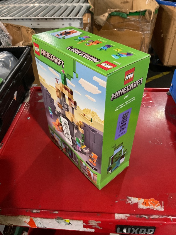 View 2 of ***FACTORY SEALED***
LEGO Minecraft Zombie Dungeon 21587