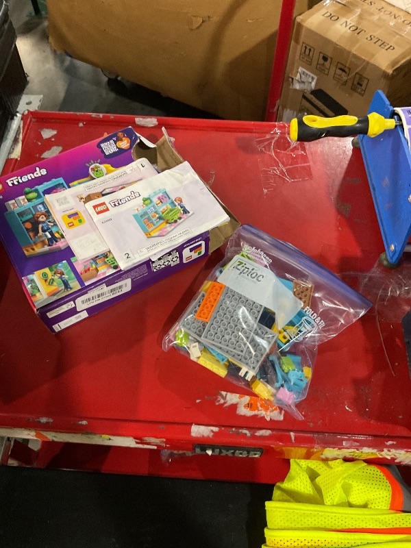 View 2 of ***UNKNOWN IF MISSING PARTS***LEGO Friends Heartlake City Convenience Store 42680