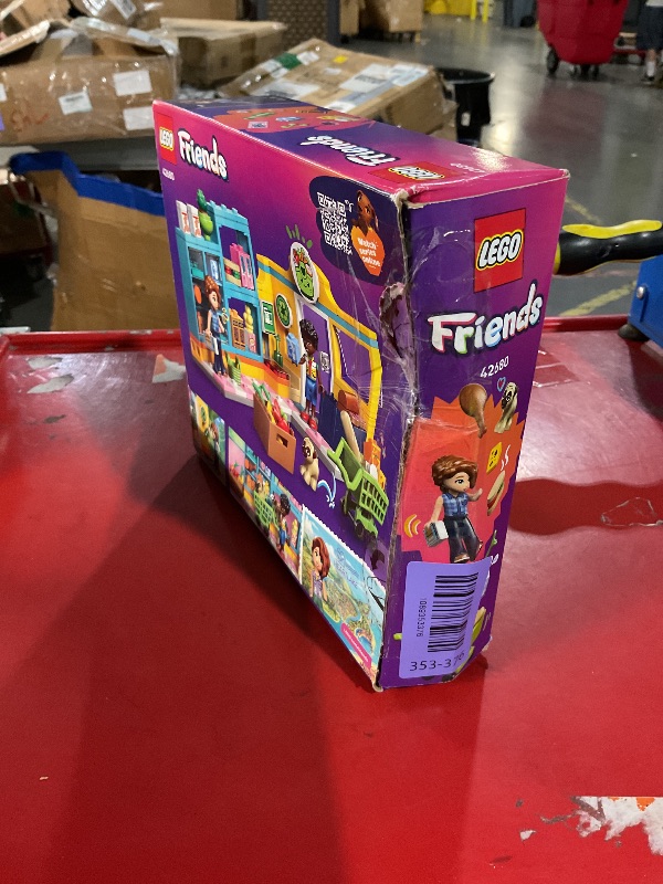 View 3 of ***UNKNOWN IF MISSING PARTS***LEGO Friends Heartlake City Convenience Store 42680